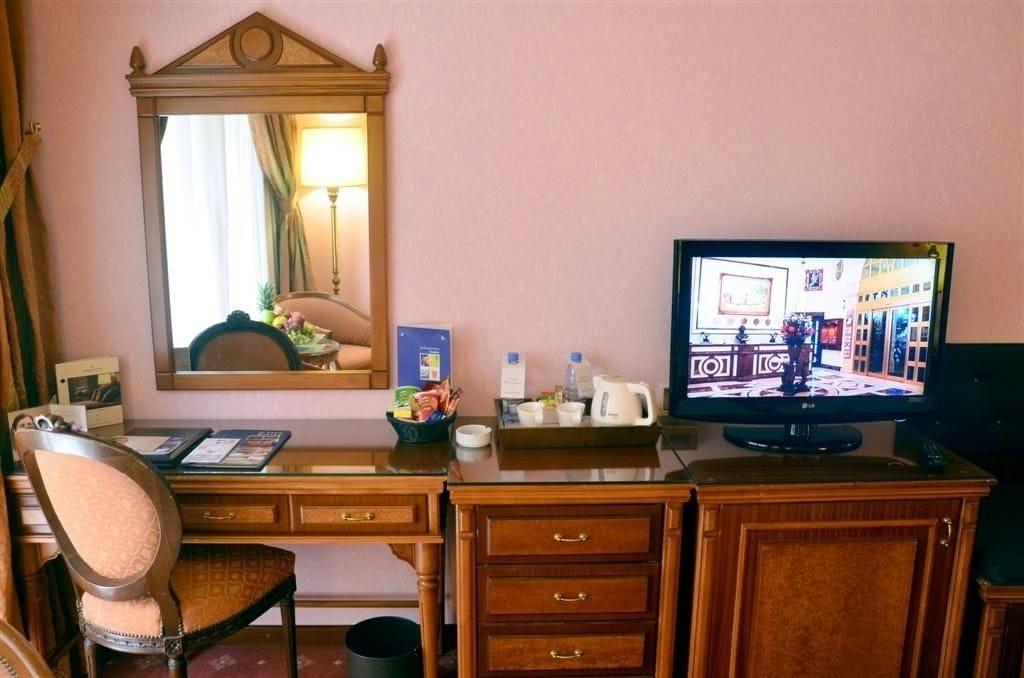 Serenada Golden Palace - Boutique Hotel Beirut Bagian luar foto