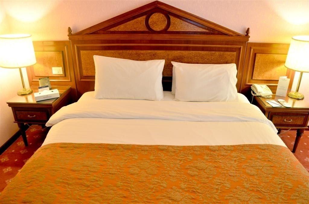 Serenada Golden Palace - Boutique Hotel Beirut Bagian luar foto