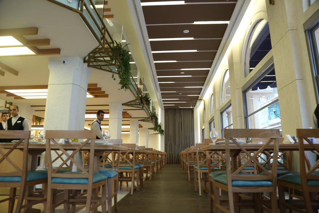 Serenada Golden Palace - Boutique Hotel Beirut Bagian luar foto