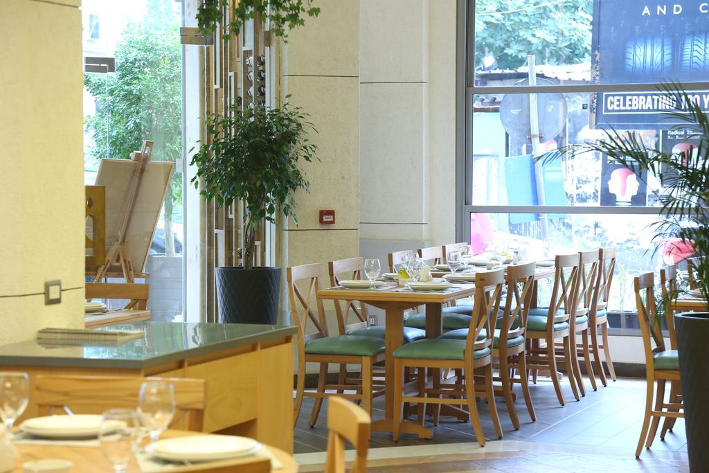 Serenada Golden Palace - Boutique Hotel Beirut Bagian luar foto
